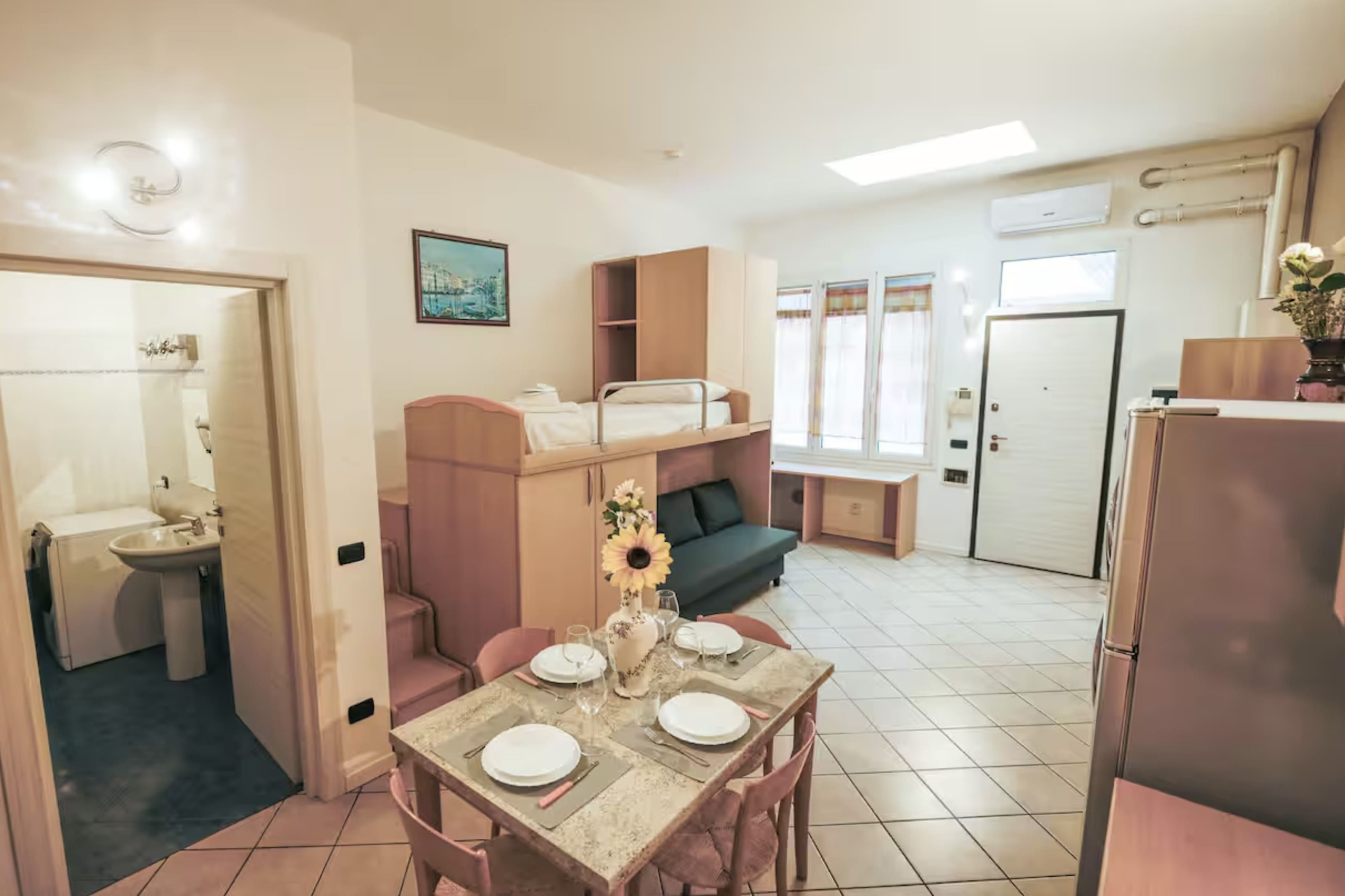 Merlo's Studio Flat